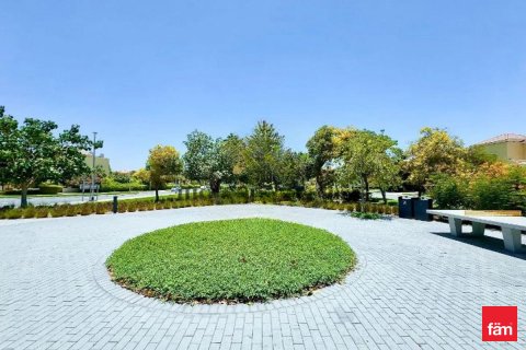 Villa te huur in Jumeirah Park, Dubai, VAE 4 slaapkamers, 790.4 vr.m., nr 720991 - foto 15
