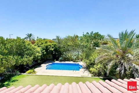 Villa te huur in Jumeirah Park, Dubai, VAE 4 slaapkamers, 790.4 vr.m., nr 720991 - foto 14