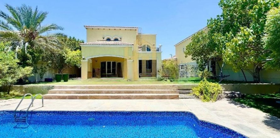 Villa in Jumeirah Park, Dubai, VAE 4 slaapkamers, 790.4 vr.m. nr 720991