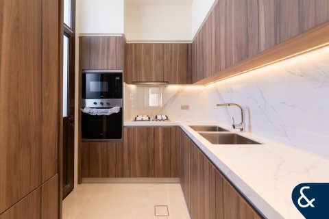 Müüa villa asukohaga Jumeirah Park, Dubai, AÜE: 5 magamistoaga, 495 m² Nr 697791 - pilt 14