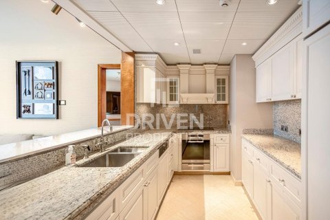 Купить квартиру в Даунтаун Дубай (Даунтаун Бурдж Дубай), ОАЭ 2 спальни, 159м2, № 683137 - фото 10