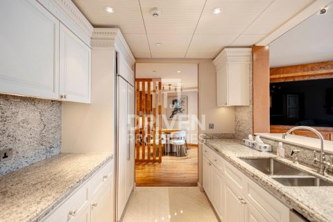 Купить квартиру в Даунтаун Дубай (Даунтаун Бурдж Дубай), ОАЭ 2 спальни, 159м2, № 683137 - фото 11