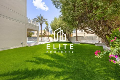Villa Meadows, Dubaijā, AAE 4 istabas, 1221 m2 Nr. 754661 - attēls 4