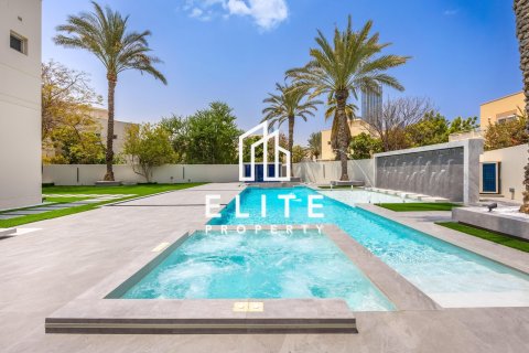 Villa Meadows, Dubaijā, AAE 4 istabas, 1221 m2 Nr. 754661 - attēls 8