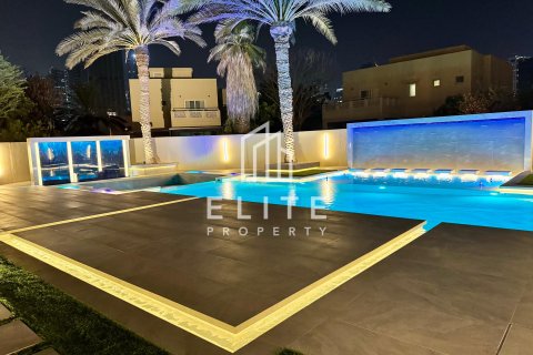 Villa Meadows, Dubaijā, AAE 4 istabas, 1221 m2 Nr. 754661 - attēls 23