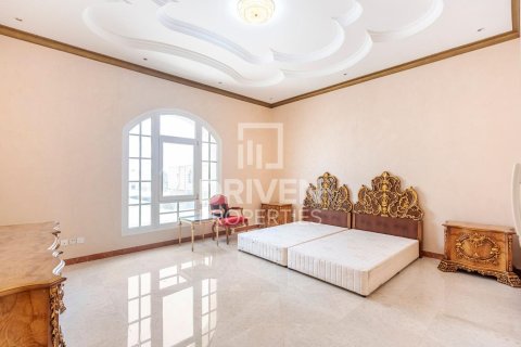 Villa in Al Barsha, Dubai, UAE 6 bedrooms, 1394 sq.m. № 653621 - photo 12