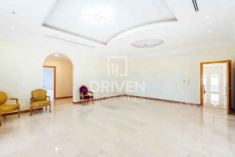 Villa in Al Barsha, Dubai, UAE 6 bedrooms, 1394 sq.m. № 653621 - photo 19