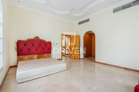 Villa in Al Barsha, Dubai, UAE 6 bedrooms, 1394 sq.m. № 653621 - photo 10