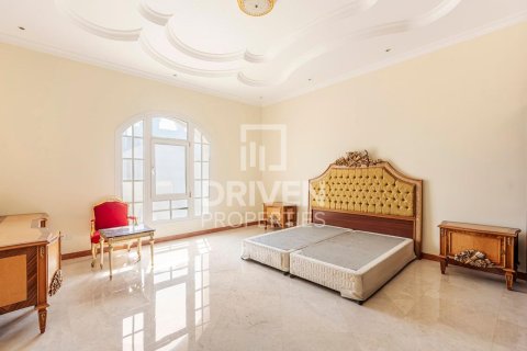 Villa in Al Barsha, Dubai, UAE 6 bedrooms, 1394 sq.m. № 653621 - photo 14