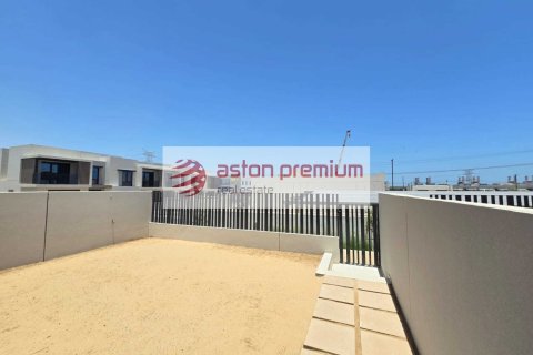 Üürile anda ridamaja asukohaga Jebel Ali, Dubai, AÜE: 4 magamistoaga, 252 m² Nr 753859 - pilt 2
