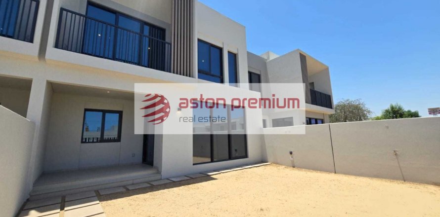 Ridamaja asukohaga Jebel Ali, Dubai, AÜE: 4 magamistoaga, 252 m² Nr 753859