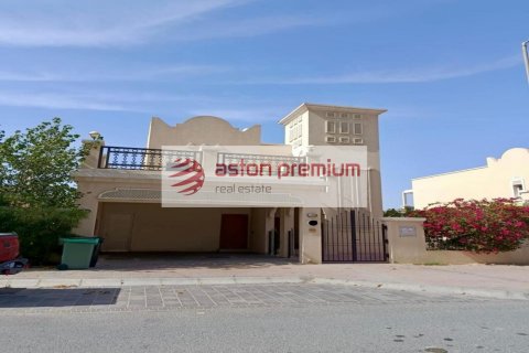 Jumeirah Village Circle, Dubai, संयुक्त अरब अमीरात में विला, 2 बेडरूम, 767 वर्ग मीटर, संख्या 753853