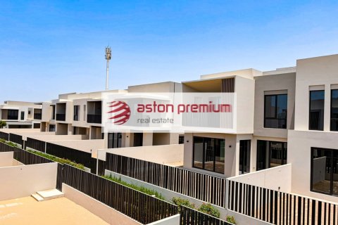 Adosado en alquiler en Jebel Ali, Dubai, EAU 4 dormitorios, 252 m2 № 753855 - foto 4