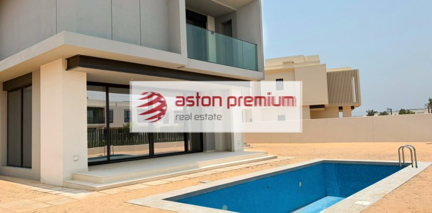 Villa sa Jebel Ali, Dubai, UAE 5 silid-tulugan, 671 sq.m. № 753857