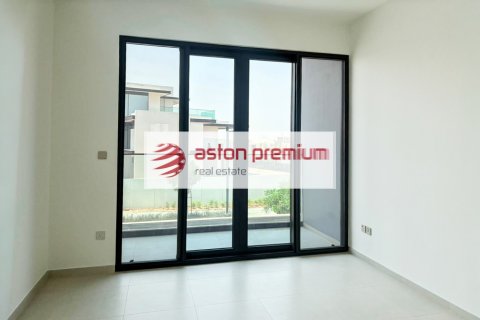 Villa sa Jebel Ali, Dubai, UAE 5 silid-tulugan, 671 sq.m. № 753857 - larawan 6