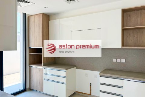 Villa sa Jebel Ali, Dubai, UAE 5 silid-tulugan, 671 sq.m. № 753857 - larawan 5