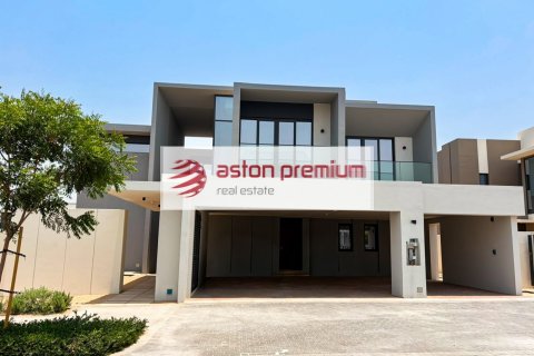 Villa sa Jebel Ali, Dubai, UAE 5 silid-tulugan, 671 sq.m. № 753857 - larawan 19