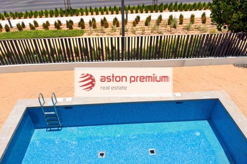 Villa sa Jebel Ali, Dubai, UAE 5 silid-tulugan, 671 sq.m. № 753857 - larawan 13
