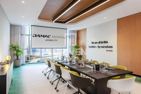 Apartmen di Business Bay, Dubai, UAE 1 bilik, 31.87 meter persegi № 756612 - foto 12