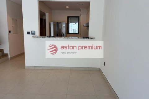 Rijtjeshuis te huur in Damac Lagoons, Dubai, VAE 4 slaapkamers, 144 vr.m., nr 760369 - foto 3