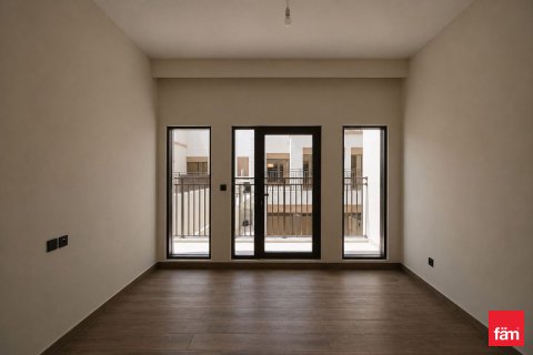 Townhouse in Dubai, UAE 5 bedrooms, 184 sq.m. № 714957 - photo 2
