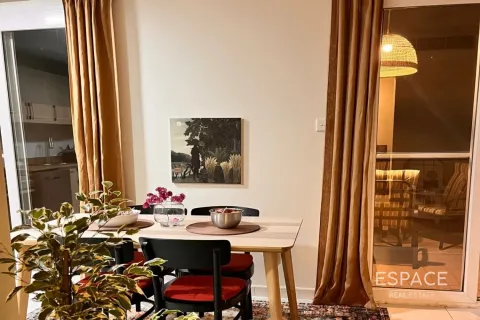 Villa in The Springs, Dubai, UAE 2 bedrooms, 153 sq.m. № 650230 - photo 5