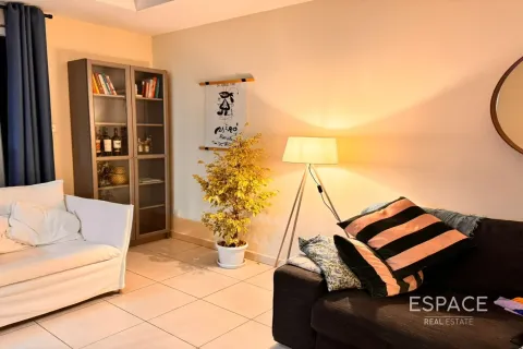 Villa in The Springs, Dubai, UAE 2 bedrooms, 153 sq.m. № 650230 - photo 3