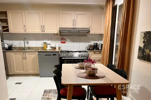 Villa in The Springs, Dubai, UAE 2 bedrooms, 153 sq.m. № 650230 - photo 4