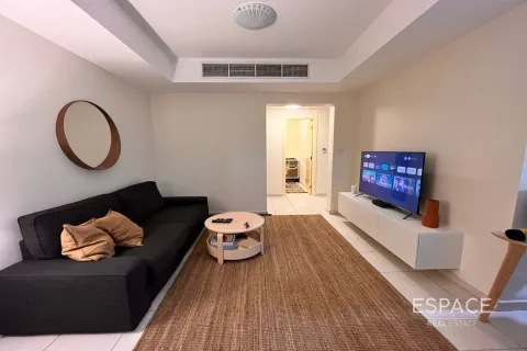 Villa in The Springs, Dubai, UAE 2 bedrooms, 153 sq.m. № 650230 - photo 9