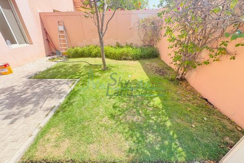 Huvila Umm Suqeim, Dubai, Arabiemiraatit 3 makuuhuonetta, 325.2 m2 № 658858 - kuva 12