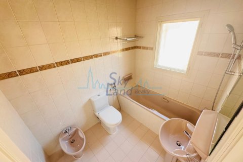 Huvila Umm Suqeim, Dubai, Arabiemiraatit 3 makuuhuonetta, 325.2 m2 № 658858 - kuva 27