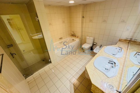 Huvila Umm Suqeim, Dubai, Arabiemiraatit 3 makuuhuonetta, 325.2 m2 № 658857 - kuva 14