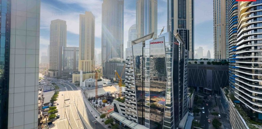 Apartment in Downtown Dubai (Downtown Burj Dubai), UAE 3 bedrooms, 204 sq.m. № 629554