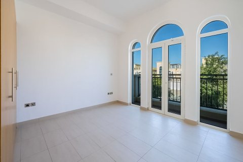 Villa à louer à Jumeirah Park, Dubai, EAU 4 chambres, 538.84 m2 № 750312 - photo 5