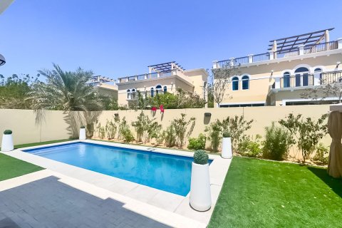 Villa à louer à Jumeirah Park, Dubai, EAU 4 chambres, 538.84 m2 № 750312 - photo 13