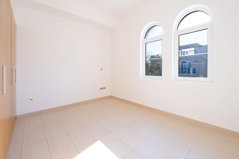 Villa à louer à Jumeirah Park, Dubai, EAU 4 chambres, 538.84 m2 № 750312 - photo 19