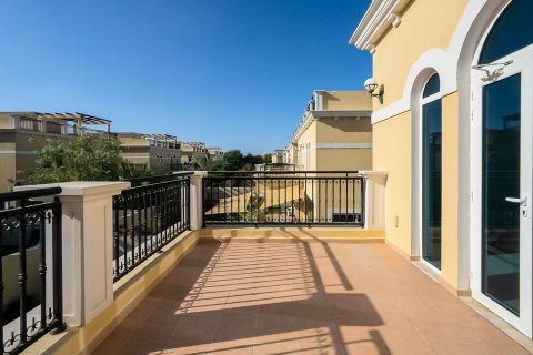 Villa à louer à Jumeirah Park, Dubai, EAU 4 chambres, 538.84 m2 № 750312 - photo 7