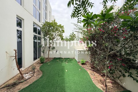 Városi lakóépület itt: Dubai, EAE, 3 hálószoba, 151.79978588 m², azonosító: 701976 - fénykép 25