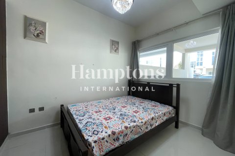 Dubai, संयुक्त अरब अमीरात में टाउनहाउस, 3 बेडरूम, 151.8 वर्ग मीटर, संख्या 701976 - फ़ोटो 2