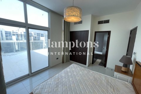 Dubai, संयुक्त अरब अमीरात में टाउनहाउस, 3 बेडरूम, 151.8 वर्ग मीटर, संख्या 701976 - फ़ोटो 23