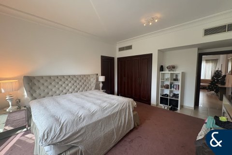 Villa itt: Dubai Sports City, Dubai, EAE, 5 hálószoba, 481 m², azonosító: 671435 - fénykép 16