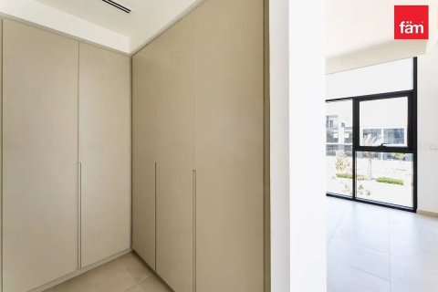 Shtëpi në qytet në Dubai, Emiratet e Bashkuara Arabe 4 dhoma gjumi, 244.4 m2. № 763967 - Foto 3