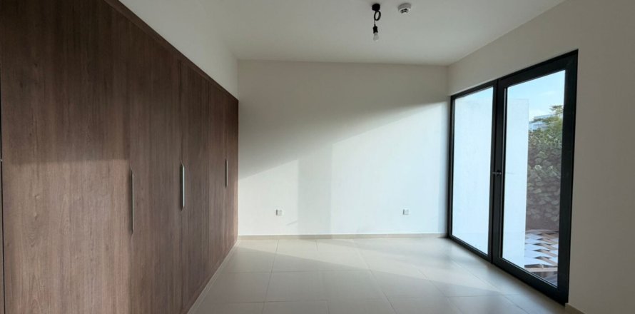 Villa i Tilal Al Ghaf, Dubai, UAE 3 soveværelser, 149 kvm № 703317
