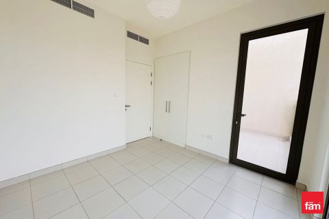 Villa till försäljning i Dubai, UAE 3 sovrum, 137.8 kvm Nr. 699739 - fotografi 5