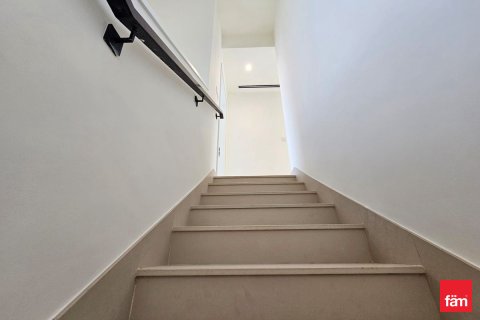 Villa til salg i Dubai, UAE 3 soveværelser, 137.8 kvm № 699739 - foto 12