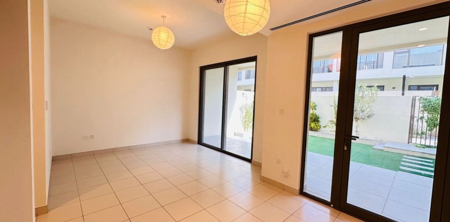Villa i Dubai, UAE 3 sovrum, 137.8 kvm Nr. 699739