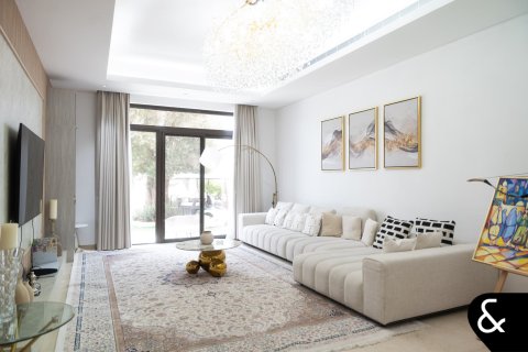 Villa Mohammed Bin Rashid City, Dubaijā, AAE 6 istabas, 923 m2 Nr. 666496 - attēls 7