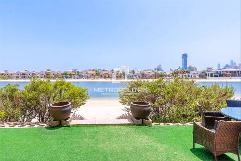 Vila u gradu Palm Jumeirah, Dubai, UAE 4 spavaće sobe, 465 m2 Br. 663528 - Slika 8
