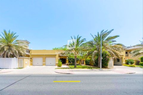 Vila u gradu Palm Jumeirah, Dubai, UAE 4 spavaće sobe, 465 m2 Br. 663528 - Slika 4