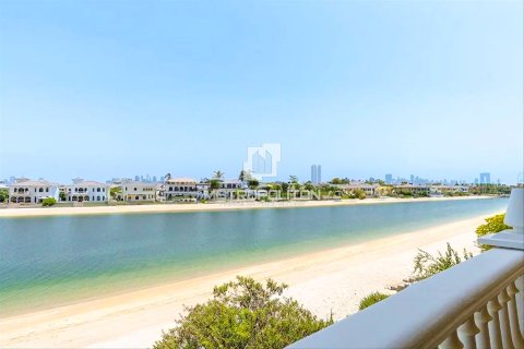 Vila u gradu Palm Jumeirah, Dubai, UAE 4 spavaće sobe, 465 m2 Br. 663528 - Slika 12